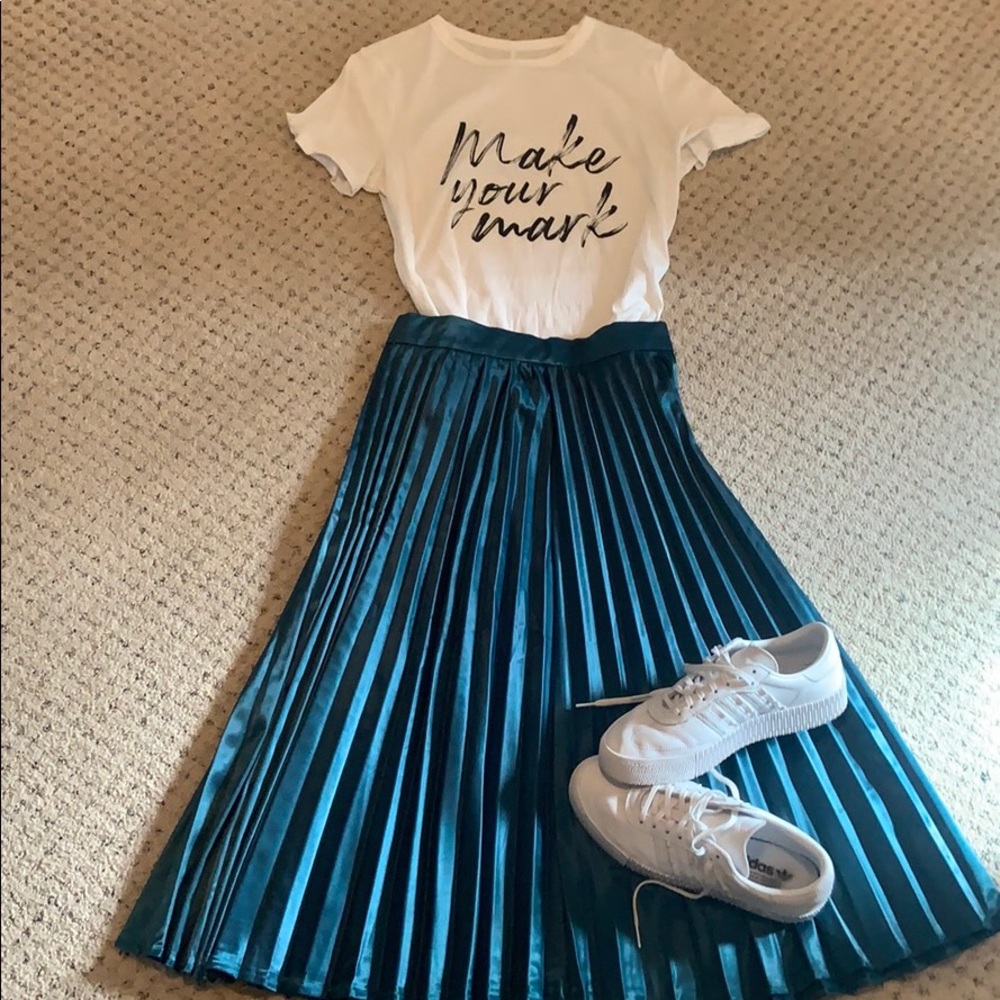 Dark Turquoise Pleated Skirt-Size M
